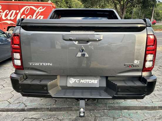 MITSUBISHI-TRITON-2.4 BITURBO DIESEL CD KATANA SR80 4X4 AUTOMÁTICO MITSUBISHI-TRITON-2025