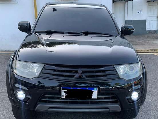 MITSUBISHI-L200 TRITON-3.5 HPE 4X4 CD V6 24V FLEX 4P AUTOMÁTICO MITSUBISHI-L200 TRITON-2014