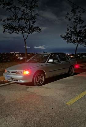 MITSUBISHI-LANCER-1993