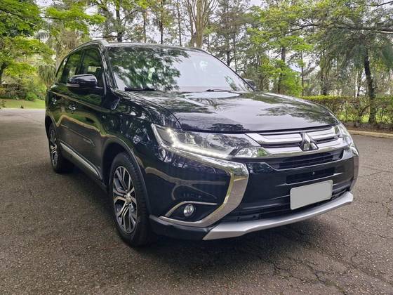 MITSUBISHI OUTLANDER 3.0 GT 4X4 V6 24V GASOLINA 4P AUTOMÁTICO