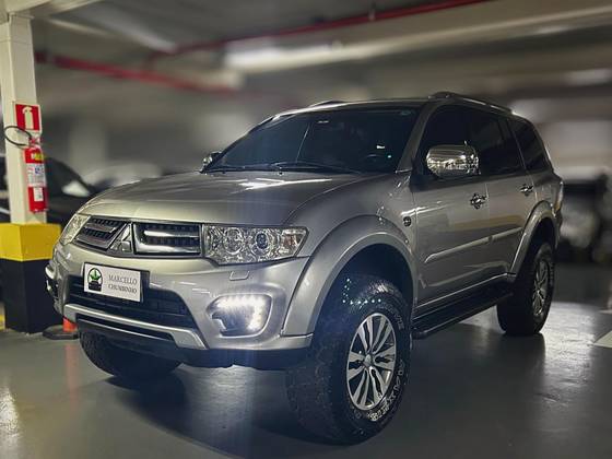 MITSUBISHI PAJERO DAKAR 3.2 HPE 4X4 7 LUGARES 16V TURBO INTERCOOLER DIESEL 4P AUTOMÁTICO