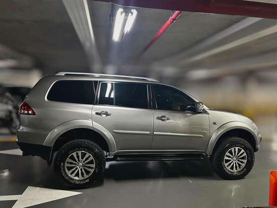 MITSUBISHI-PAJERO DAKAR-3.2 HPE 4X4 7 LUGARES 16V TURBO INTERCOOLER DIESEL 4P AUTOMÁTICO MITSUBISHI-PAJERO DAKAR-2017