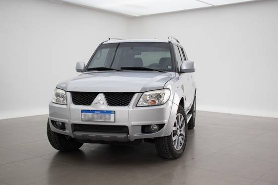 MITSUBISHI PAJERO TR4 2.0 4X2 16V 140CV FLEX 4P AUTOMÁTICO
