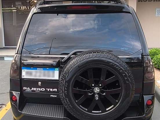 MITSUBISHI-PAJERO TR4-2.0 4X2 16V 140CV FLEX 4P AUTOMÁTICO MITSUBISHI-PAJERO TR4-2012