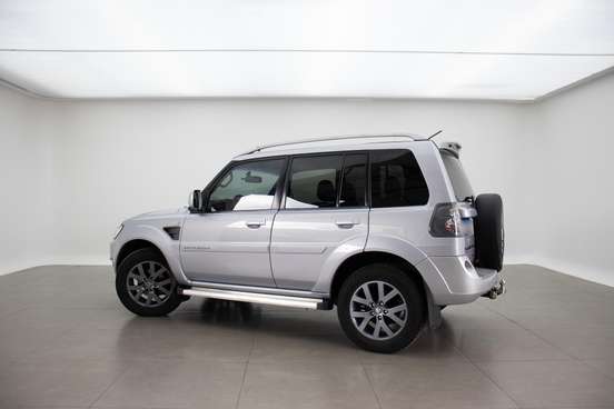 MITSUBISHI-PAJERO TR4-2012
