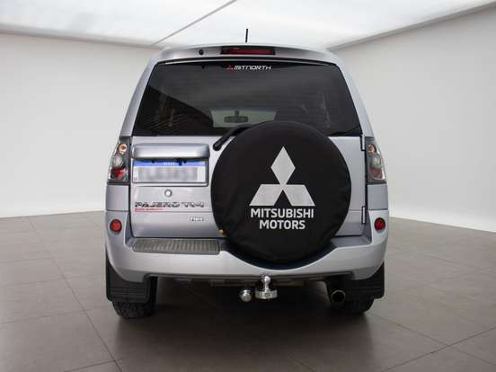 MITSUBISHI-PAJERO TR4-2.0 4X2 16V 140CV FLEX 4P AUTOMÁTICO MITSUBISHI-PAJERO TR4-2012