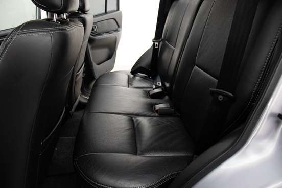 MITSUBISHI-PAJERO TR4-2012