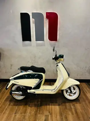 MOTORINO VELVET 150 LT 