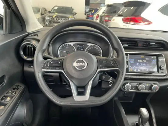NISSAN-KICKS-2023