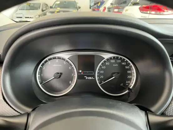 NISSAN-KICKS-2023
