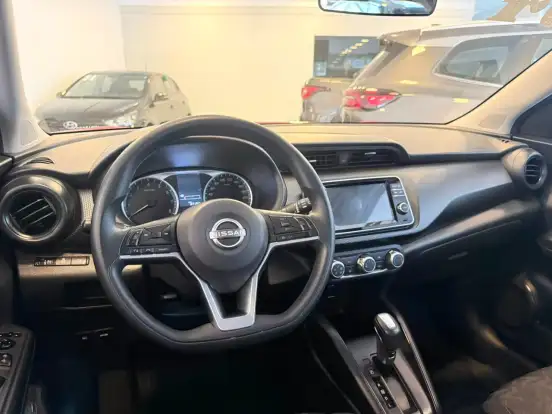 NISSAN-KICKS-2023
