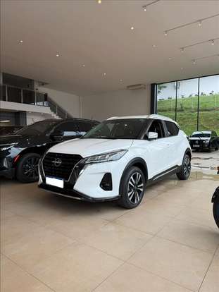 NISSAN-KICKS-2022
