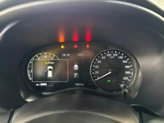 NISSAN-KICKS PLAY-2025