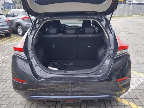 NISSAN-LEAF-2022