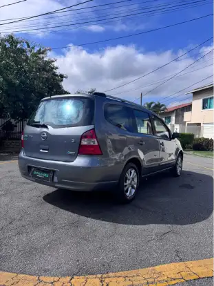 NISSAN-LIVINA-2012