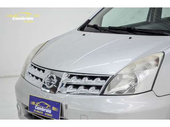NISSAN-LIVINA-1.6 SL 16V FLEX 4P MANUAL NISSAN-LIVINA-2011