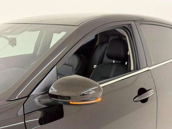 NISSAN-SENTRA-2023