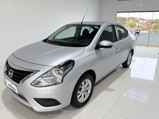 NISSAN VERSA 1.6 16V FLEXSTART SV 4P XTRONIC