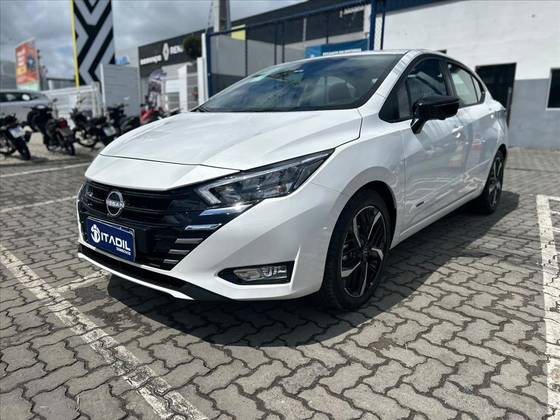 NISSAN VERSA 1.6 16V FLEX EXCLUSIVE XTRONIC