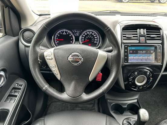 NISSAN-VERSA-1.6 16V FLEX SL 4P MANUAL NISSAN-VERSA-2015