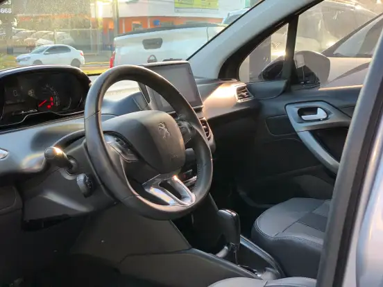 PEUGEOT-2008-2022