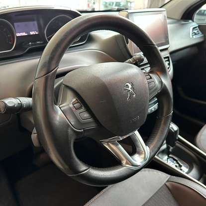 PEUGEOT-2008-2020