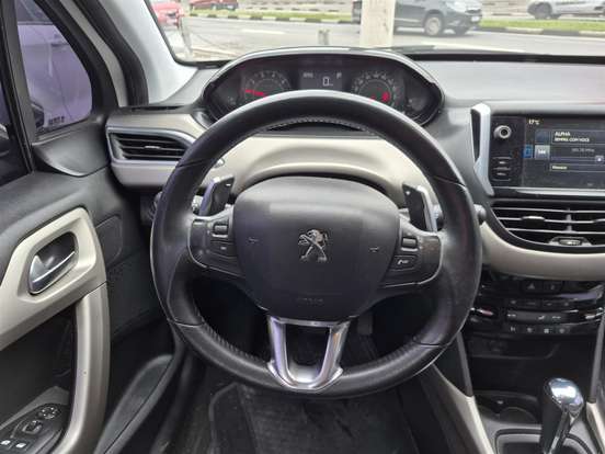 PEUGEOT-2008-2015