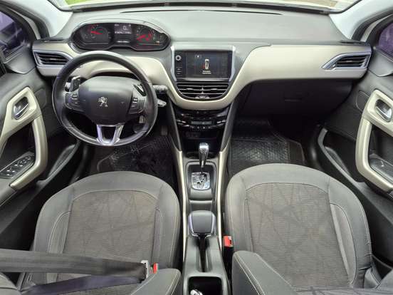 PEUGEOT-2008-2015