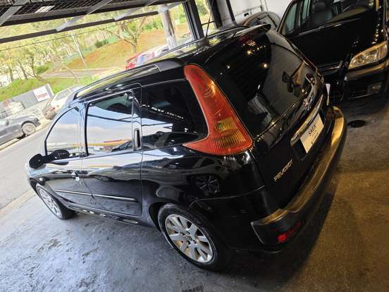 PEUGEOT-207-2009