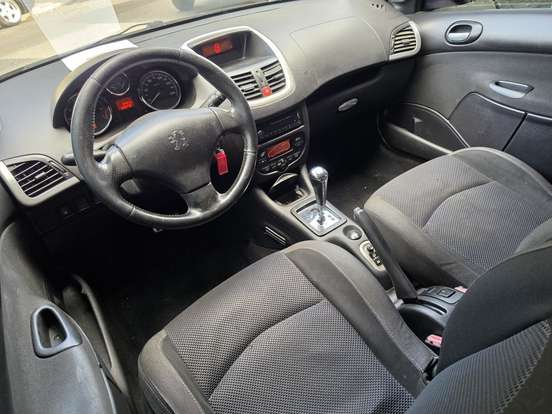 PEUGEOT-207-2009