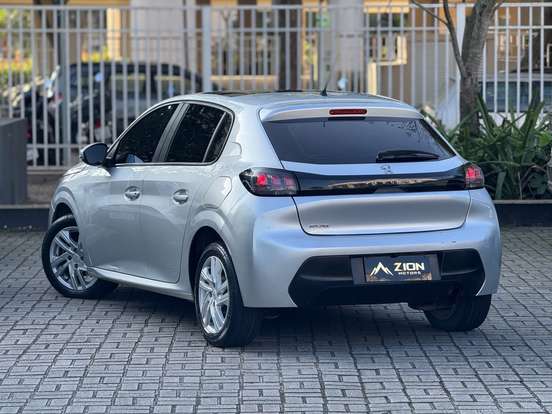 PEUGEOT-208-2021