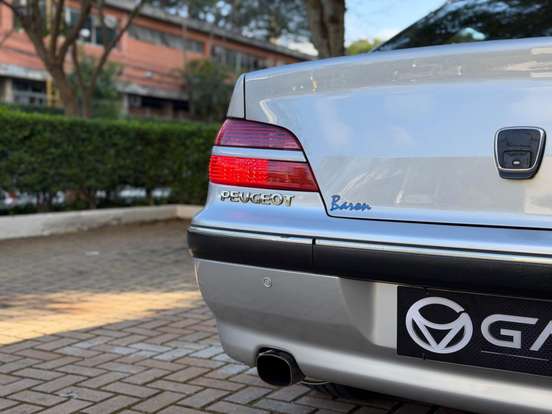 PEUGEOT-406-2.0 ST SEDAN 16V GASOLINA 4P AUTOMÁTICO PEUGEOT-406-2001