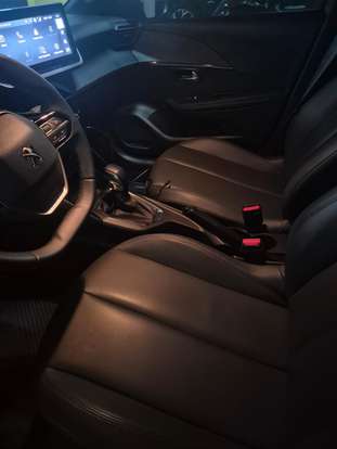 PEUGEOT-208-2023