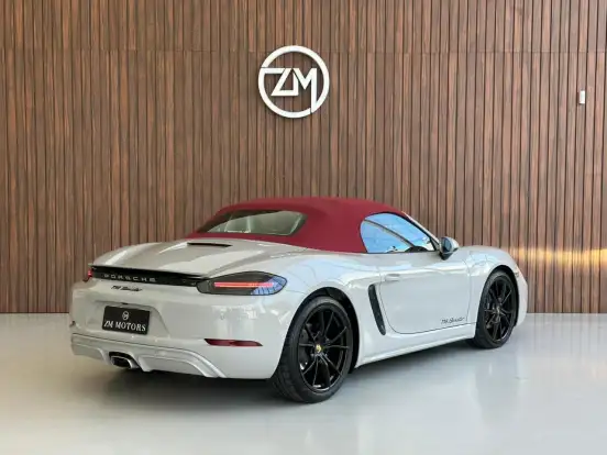 PORSCHE-718-2024