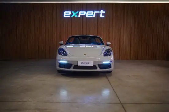 PORSCHE-718-2024