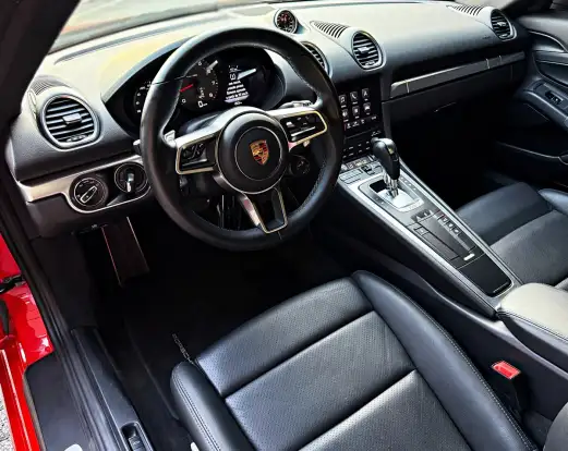 PORSCHE-718-2020