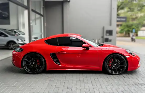 PORSCHE-718-2020