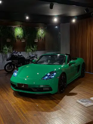 PORSCHE-718-2023