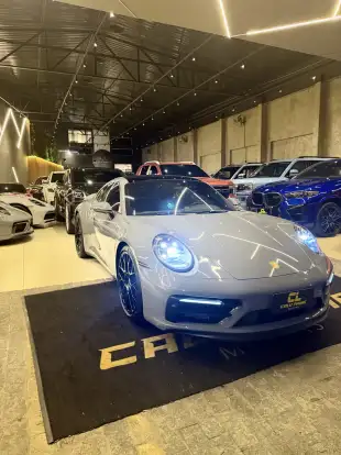 PORSCHE-911-2023