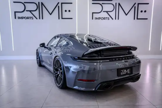 PORSCHE-911-2025