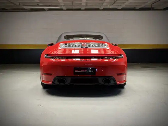 PORSCHE-911-2025