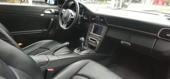 PORSCHE-911-2004