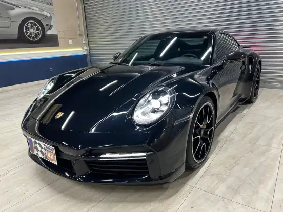 PORSCHE-911-2021