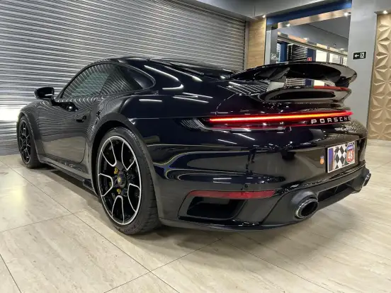 PORSCHE-911-2021