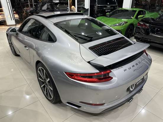 PORSCHE-911-2017