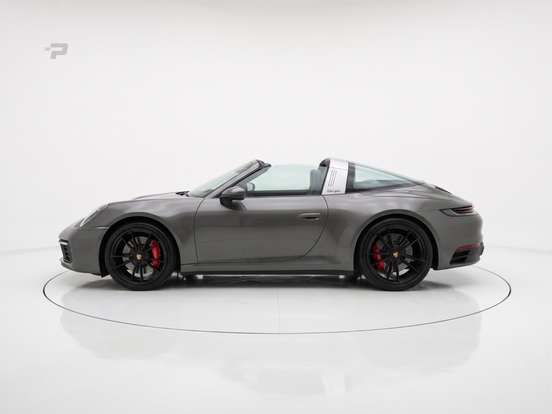 PORSCHE-911-2023