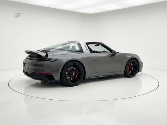PORSCHE-911-2023