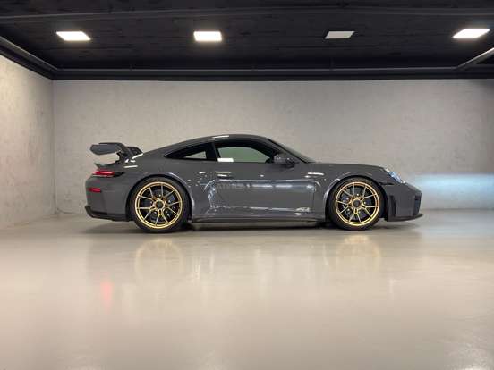 PORSCHE-911-2025