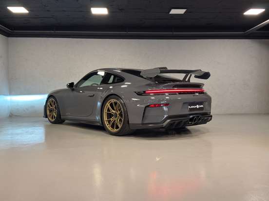 PORSCHE-911-2025