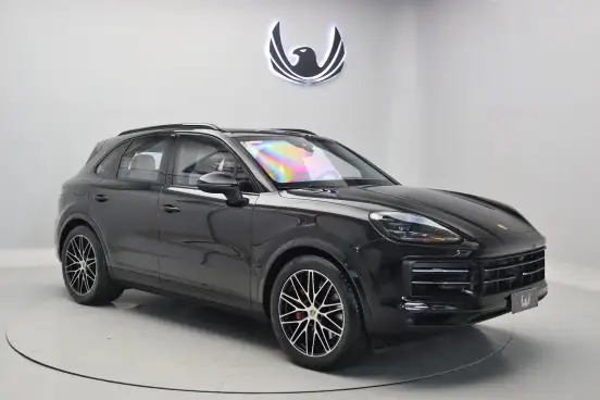 PORSCHE-CAYENNE-2025
